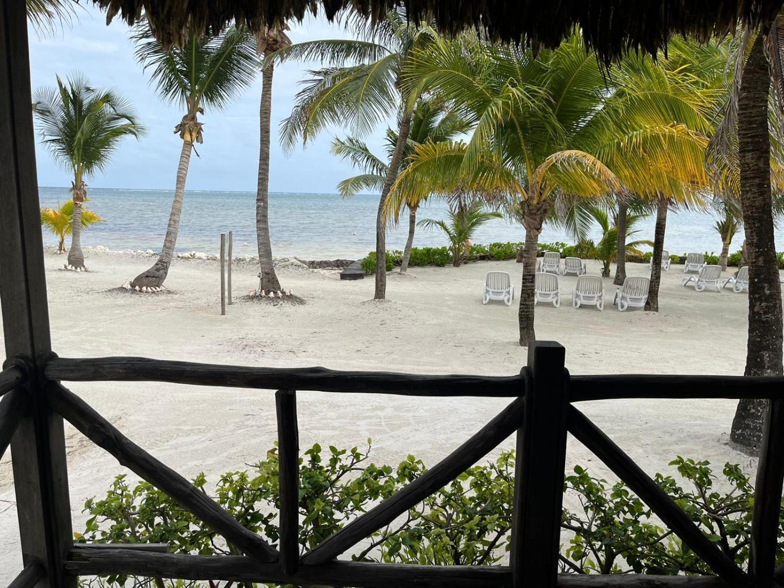 Captain Morgan'S Retreat San Pedro  Exterior photo