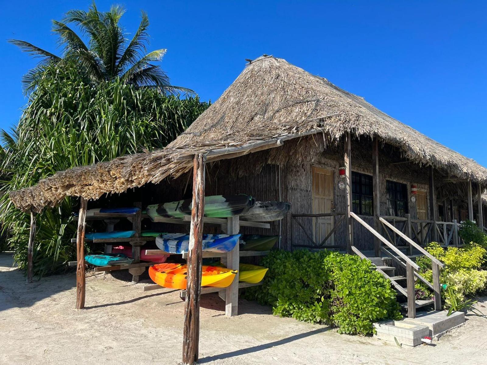 Captain Morgan'S Retreat San Pedro  Exterior photo