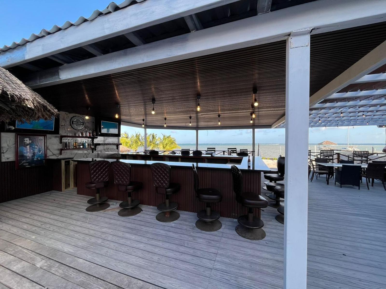 Captain Morgan'S Retreat San Pedro  Exterior photo