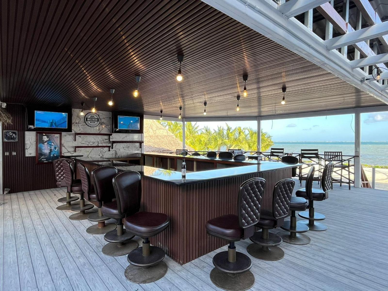 Captain Morgan'S Retreat San Pedro  Exterior photo