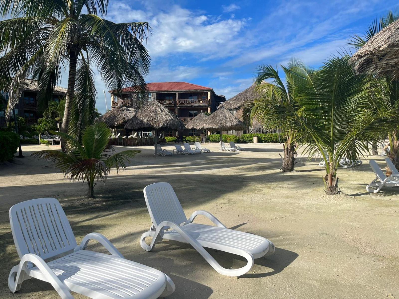 Captain Morgan'S Retreat San Pedro  Exterior photo