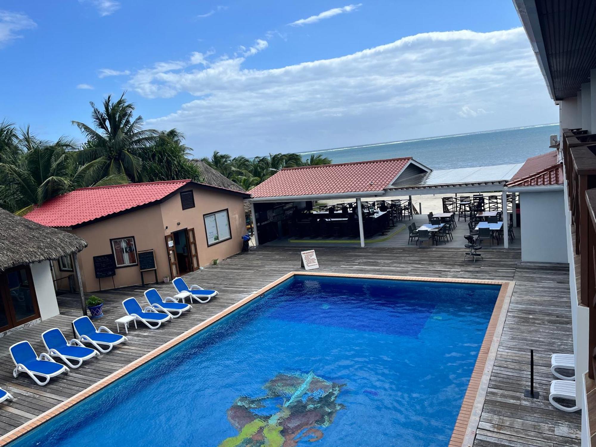 Captain Morgan'S Retreat San Pedro  Exterior photo