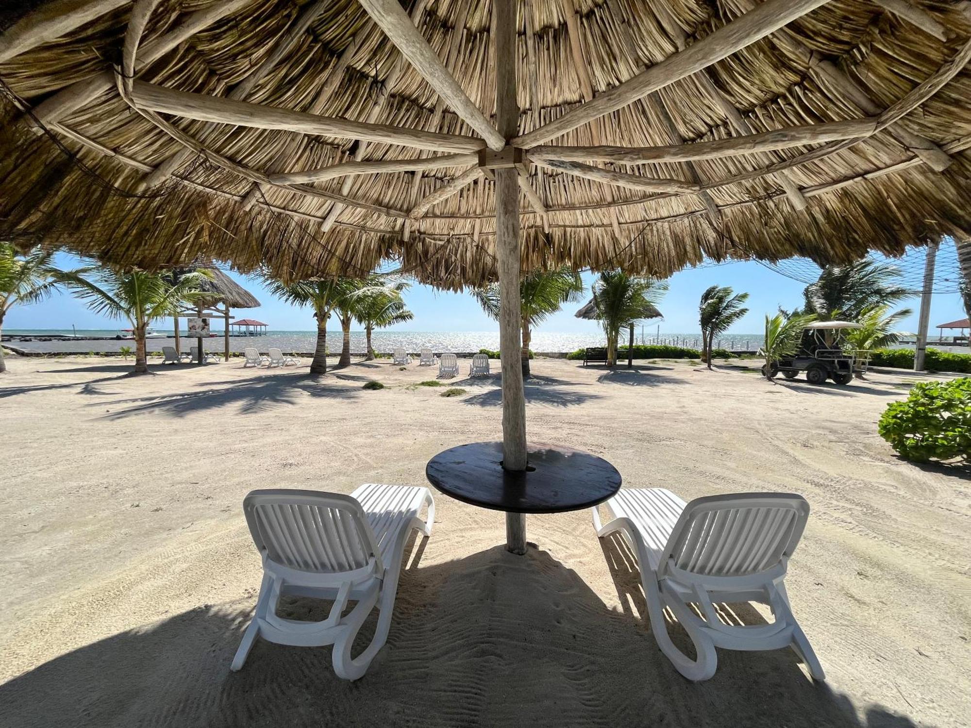 Captain Morgan'S Retreat San Pedro  Exterior photo