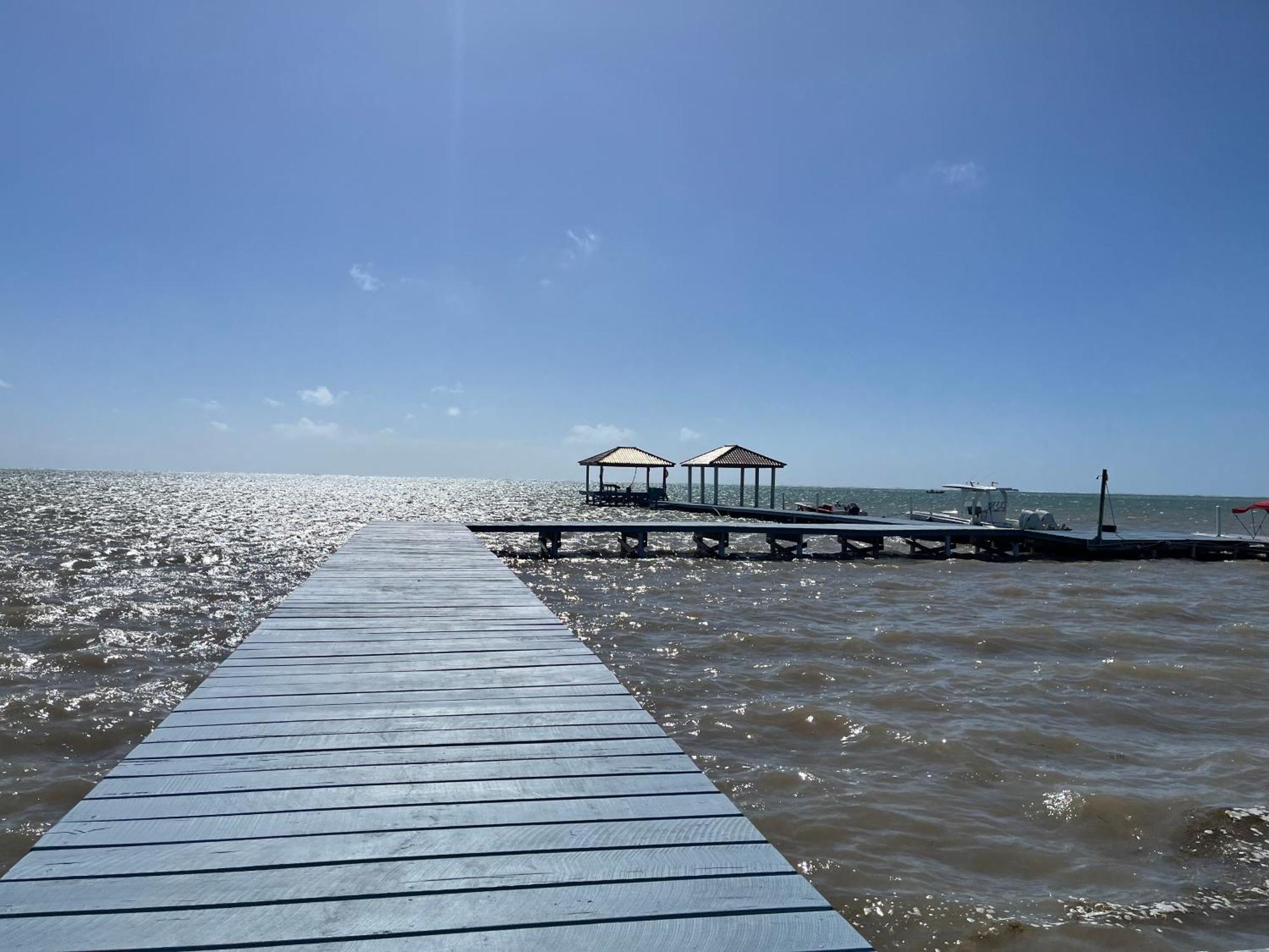 Captain Morgan'S Retreat San Pedro  Exterior photo